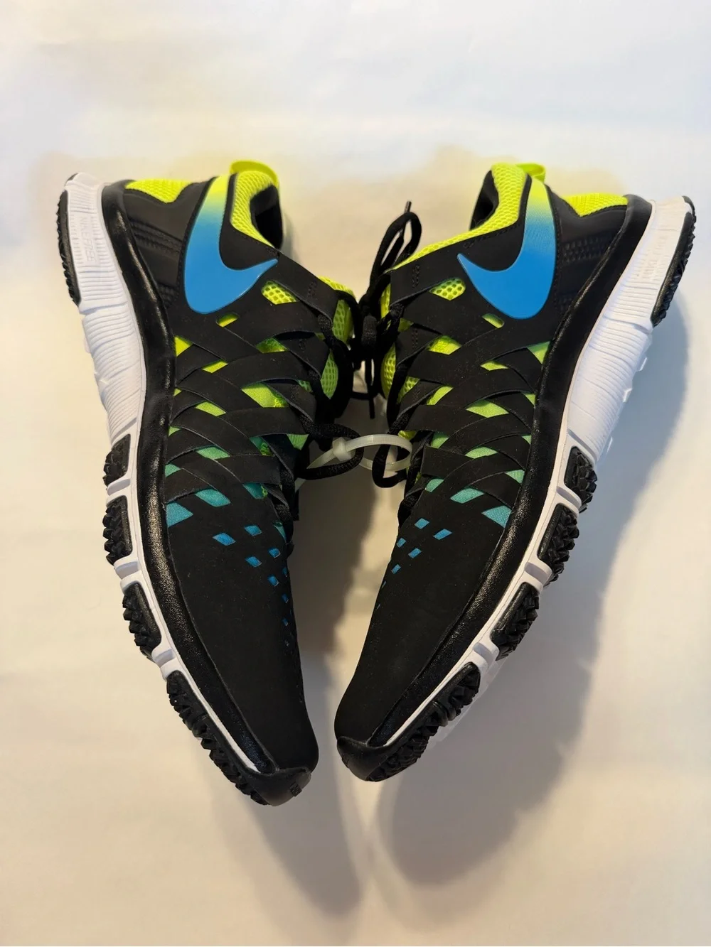 Nike Black Neon Green Blue Training Sneakers - Picture 5 of 6
